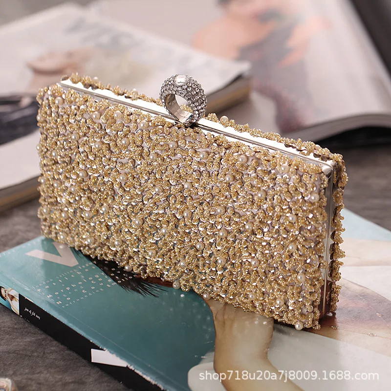 Женская сумка, вечерние сумки для вечеринки, подарок, новая женская сумка-цепочка на плечо, женская модная золотая сумка-клатч, женская сумка-мессенджер
Женская сумка, вечерние сумки для вечеринки, подарок, новая женская сумка-цепочка на плечо, женская модная золотая сумка-клатч, женская сумка-мессенджер