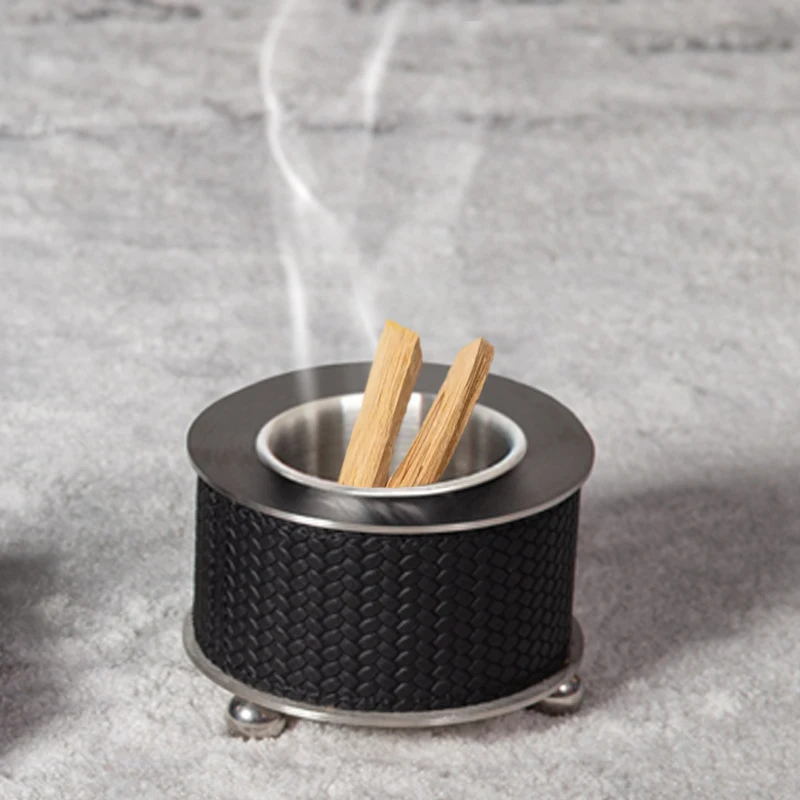 Factory Price Round Leather Incense Burner with Metal Base Hollow Out Incense Stick Burner Small Metal Craft Decor
Factory Price Round Leather Incense Burner with Metal Base Hollow Out Incense Stick Burner Small Metal Craft Decor