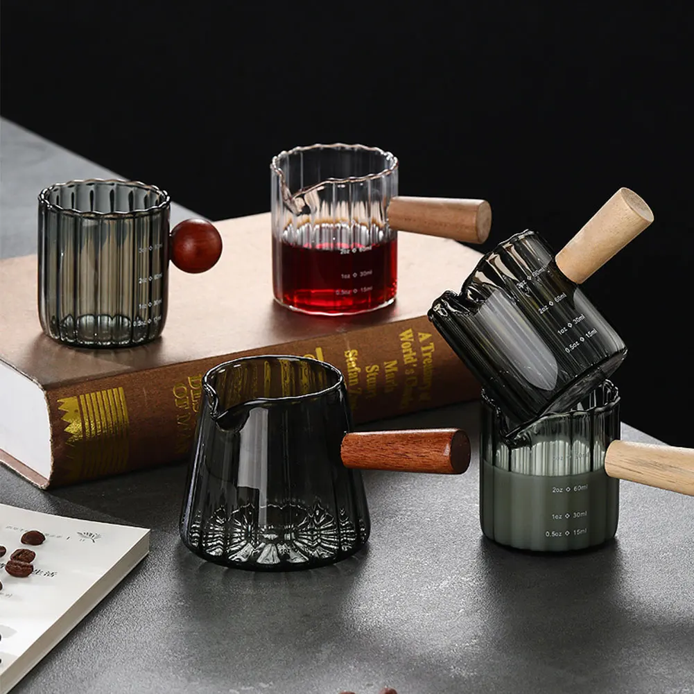 75ml Scale Measure Mug with Wood Handle Glass Measuring Cup with Spout Milk Frothing Pitcher Clear Glass Espresso Accessories
75ml Scale Measure Mug with Wood Handle Glass Measuring Cup with Spout Milk Frothing Pitcher Clear Glass Espresso Accessories