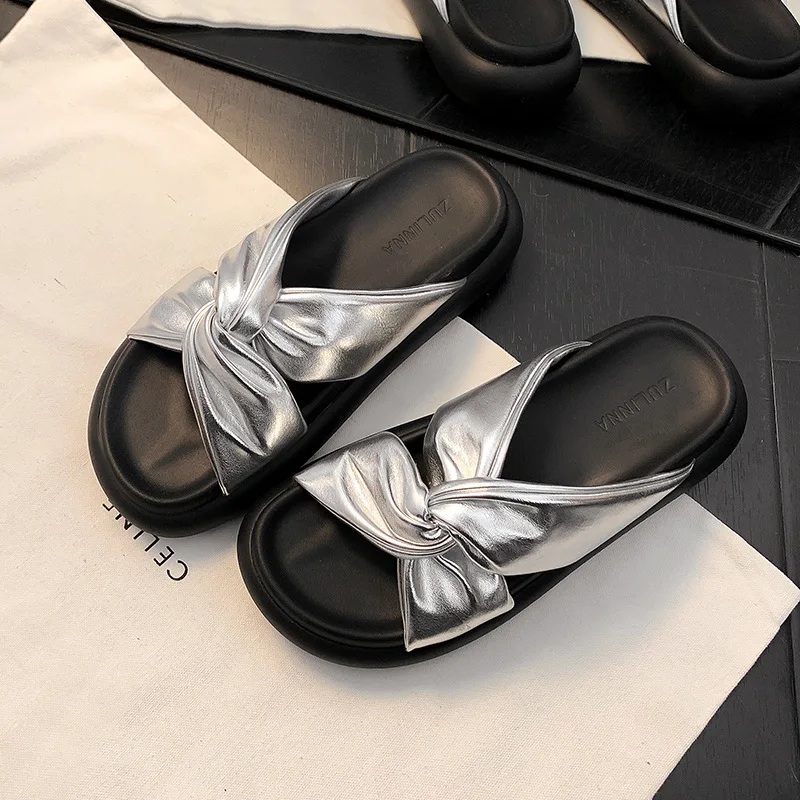 Сандалии женские с открытым носком, повседневная мягкая подошва, босоножки на толстой подошве, пляжные тапочки, серебристые
Сандалии женские с открытым носком, повседневная мягкая подошва, босоножки на толстой подошве, пляжные тапочки, серебристые