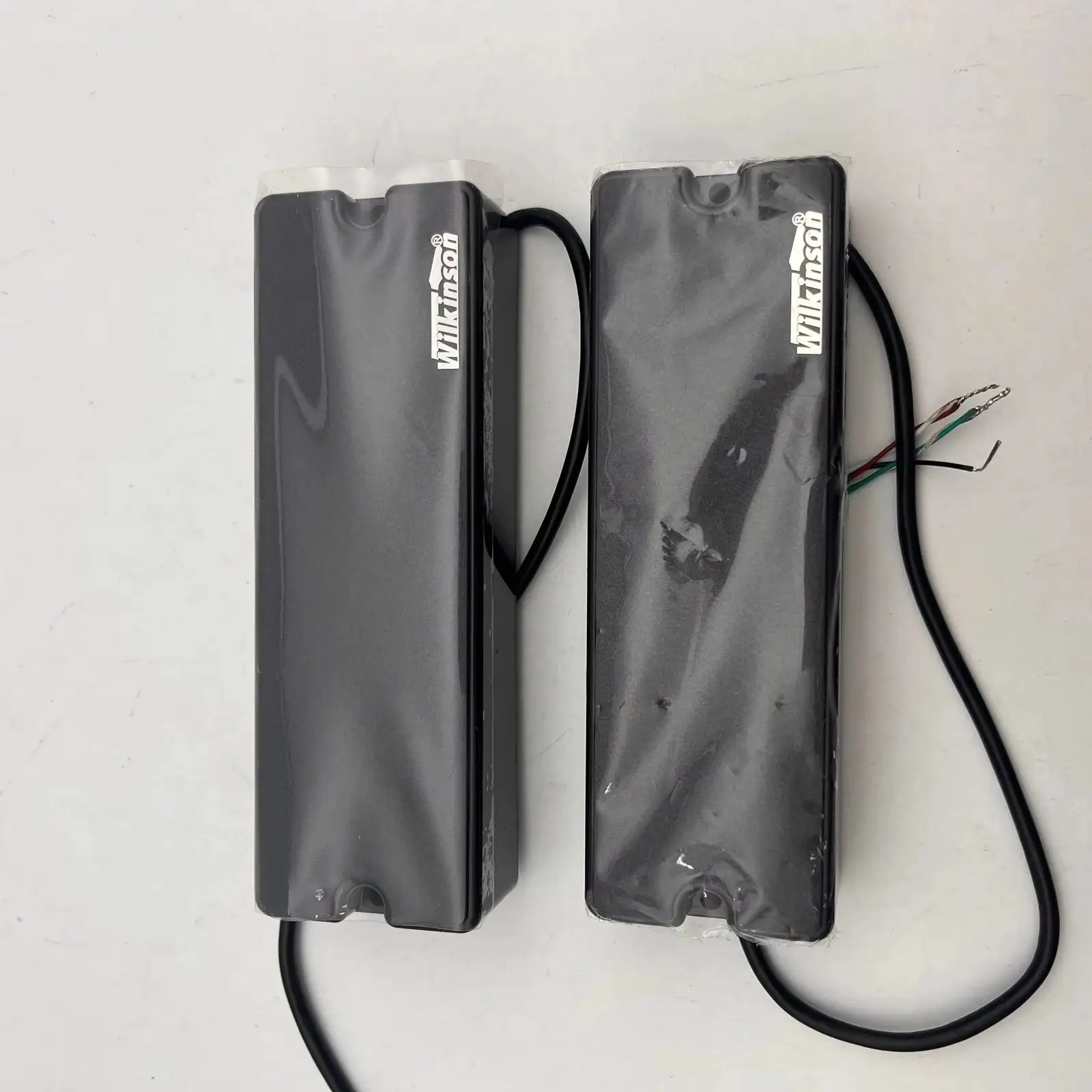 Top Selling Wilkinson Humbucker Bass Pickup MWJH 6 Strings Soapbar 18K Passive Electric Bass
Top Selling Wilkinson Humbucker Bass Pickup MWJH 6 Strings Soapbar 18K Passive Electric Bass