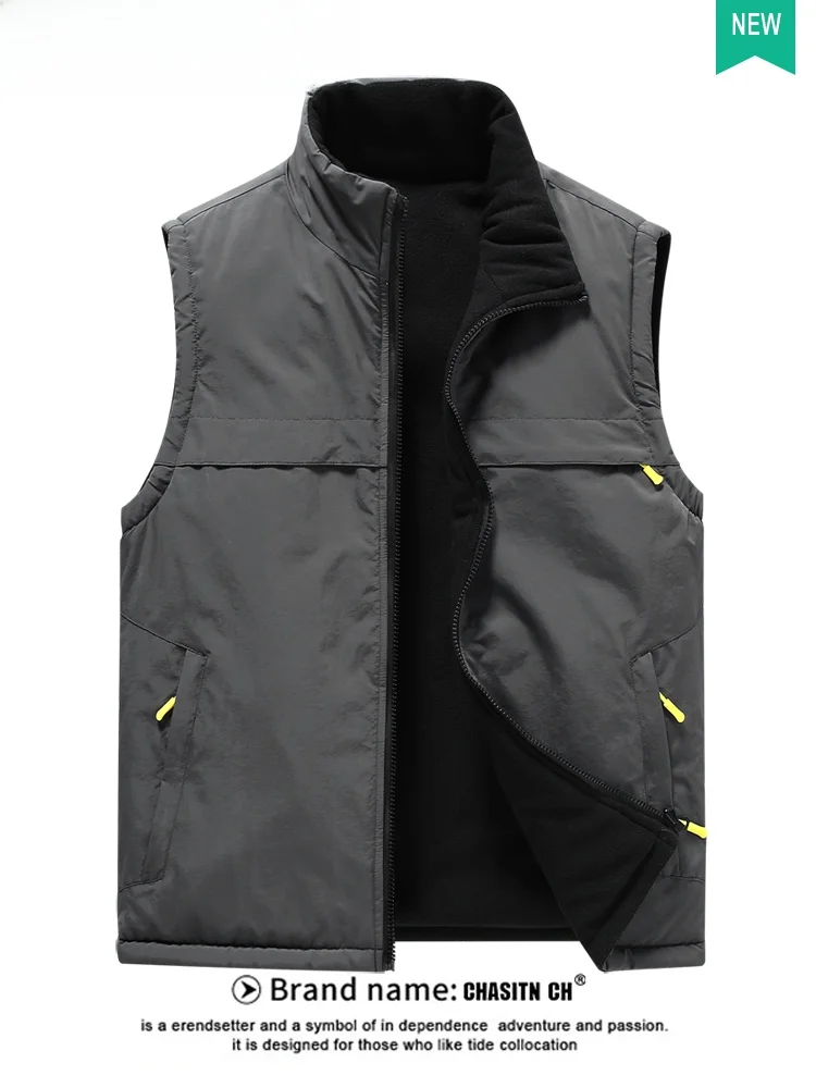 Мужской двусторонний жилет для активного отдыха, осенне-зимний, утепленный, свободного кроя, с воротником-стойкой, на молнии, из полиэфирного волокна, модный дизайн.
Мужской двусторонний жилет для активного отдыха, осенне-зимний, утепленный, свободного кроя, с воротником-стойкой, на молнии, из полиэфирного волокна, модный дизайн.