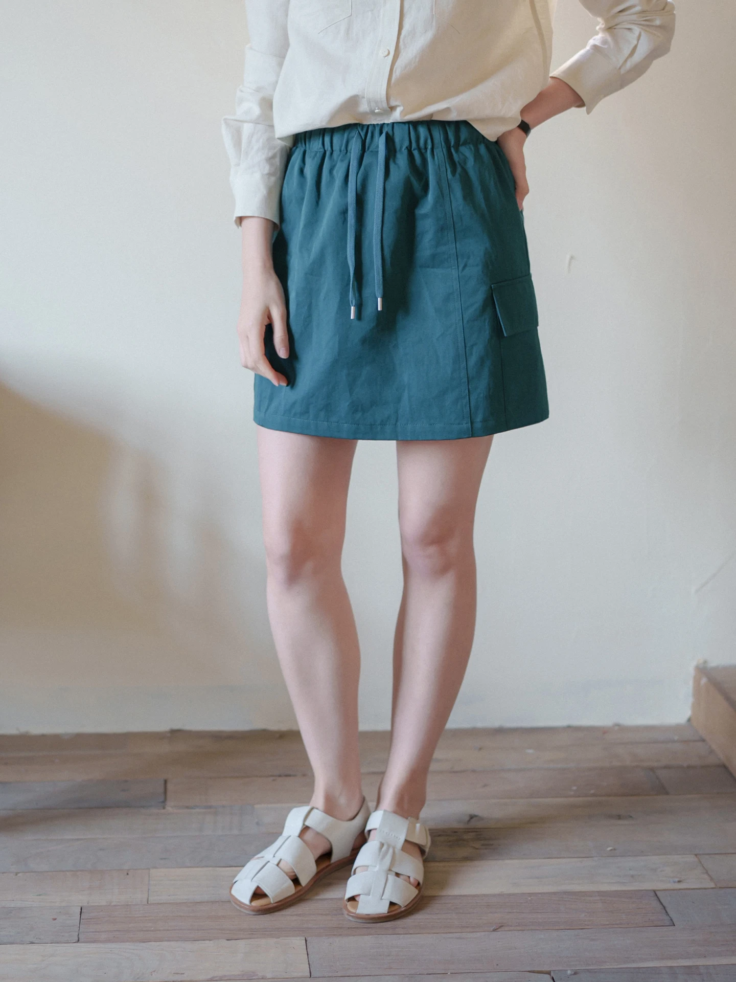 Retro Workwear Half Skirt Elastic Waist Slim A-Line Five-Quarter Cotton Nylon Anti-Wrinkle Short Skirt Women's Fashion
Retro Workwear Half Skirt Elastic Waist Slim A-Line Five-Quarter Cotton Nylon Anti-Wrinkle Short Skirt Women's Fashion