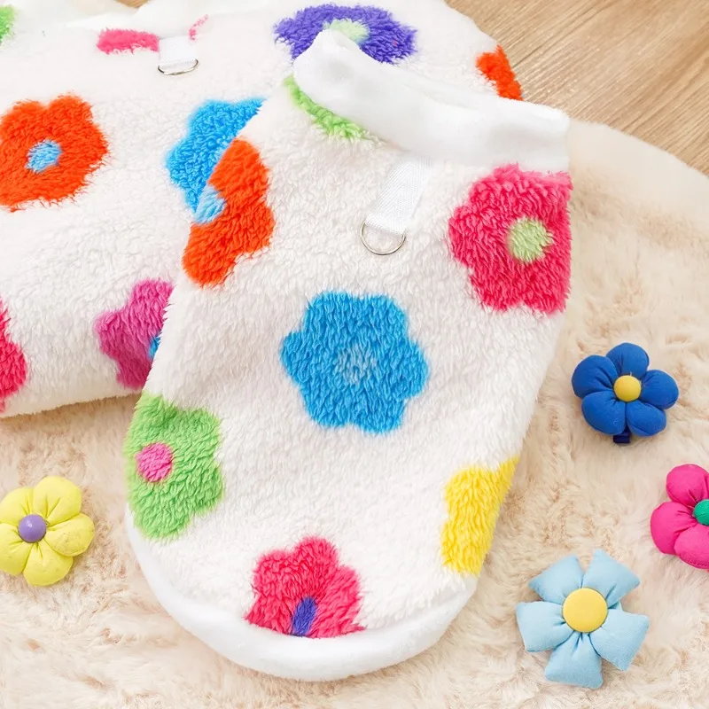 Floral Print Cute New Plush Pet Clothes for Autumn and Winter Suitable for Large Dogs Cats Supplies
Floral Print Cute New Plush Pet Clothes for Autumn and Winter Suitable for Large Dogs Cats Supplies