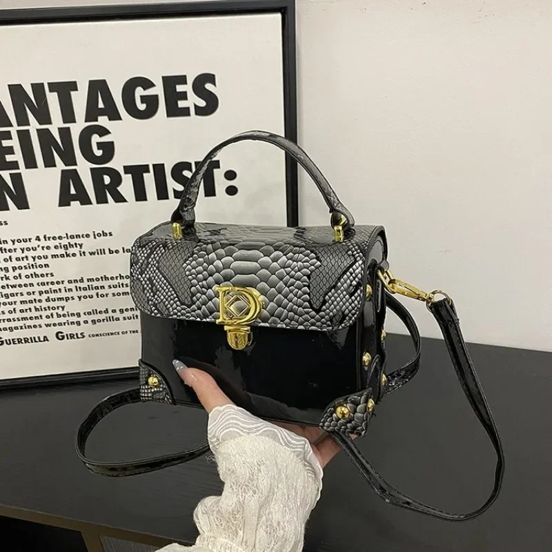 Versatile Sophisticated Diaper Bag One Shoulder Mom Office Commuting Baby Care Exquisite Chic Sleek Elegant Functional 2025 New
Versatile Sophisticated Diaper Bag One Shoulder Mom Office Commuting Baby Care Exquisite Chic Sleek Elegant Functional 2025 New
