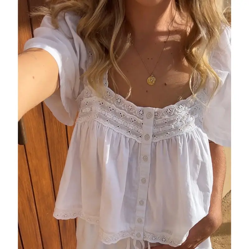 Combhasaki Women Summer Embroidery Floral Lace Trim Square Neck Shirts Button Up Floral/Solid Color Loose Fit Babydoll Blouses
Combhasaki Women Summer Embroidery Floral Lace Trim Square Neck Shirts Button Up Floral/Solid Color Loose Fit Babydoll Blouses