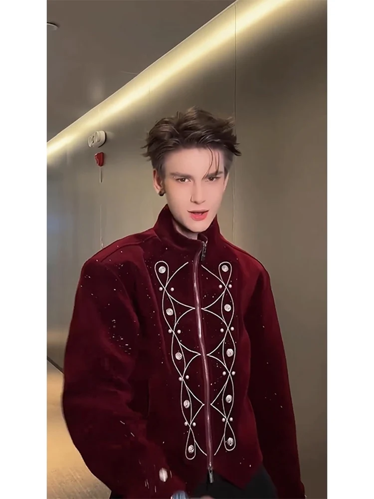 Ele Embroidered oulder Pad Jaet for Men Autumn Design Stand Collar Hip Haome Tailored Fit Stand Edition Jaet
Ele Embroidered oulder Pad Jaet for Men Autumn Design Stand Collar Hip Haome Tailored Fit Stand Edition Jaet