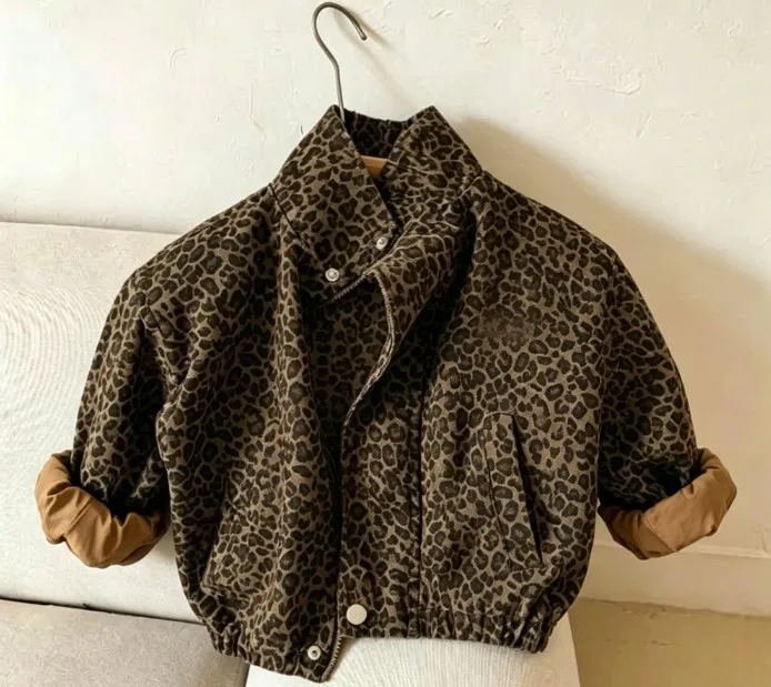 Coat Children Spring Autumn Boy 2026 New Fashionable Coat Leopard Print Jacket Korean Style Girl Casual Simple Shirt Cool
Coat Children Spring Autumn Boy 2026 New Fashionable Coat Leopard Print Jacket Korean Style Girl Casual Simple Shirt Cool