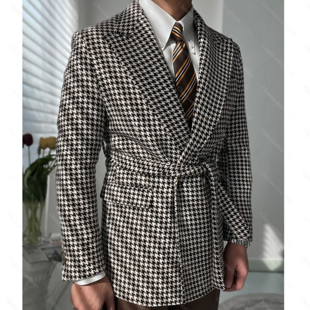 Black Houndstooth Men Jackets Chic Woolen Peak Lapel Casual Men's Coat Slim One Piece Fashion Long Sleeves Belt Suit Blazers
Black Houndstooth Men Jackets Chic Woolen Peak Lapel Casual Men's Coat Slim One Piece Fashion Long Sleeves Belt Suit Blazers