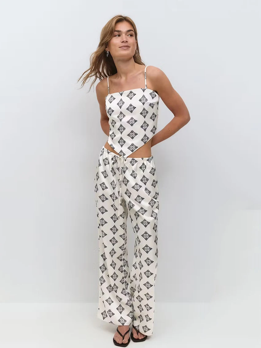 Marthaqiqi Printing Female Nightgowns Suit Spaghetti Strap Nightie Tank Top Pajamas Crop Top Nightwear Pant Casual Home Clothes
Marthaqiqi Printing Female Nightgowns Suit Spaghetti Strap Nightie Tank Top Pajamas Crop Top Nightwear Pant Casual Home Clothes