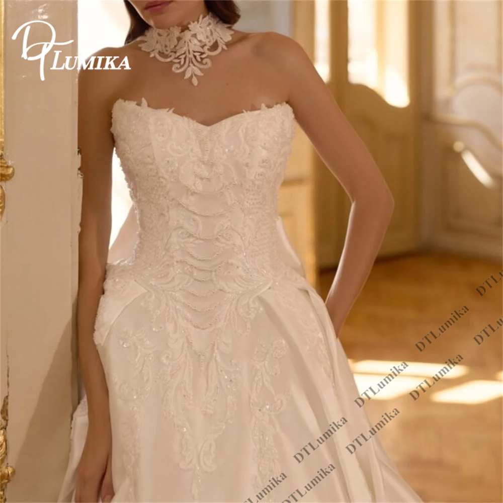 DTLumika Delicate Pearls Embellished Women's Customized Wedding Dress Strapless A Line Bride Dresses Detachable Sleeves Bridaal
DTLumika Delicate Pearls Embellished Women's Customized Wedding Dress Strapless A Line Bride Dresses Detachable Sleeves Bridaal