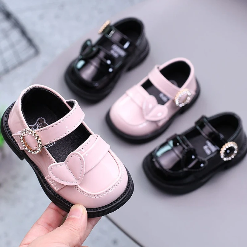 Fashion Girl Princess Leather Shoe 2026 New Korean Version Child Flat Sole Single Shoe French Style Girl Anti Bow Learning Shoe
Fashion Girl Princess Leather Shoe 2026 New Korean Version Child Flat Sole Single Shoe French Style Girl Anti Bow Learning Shoe