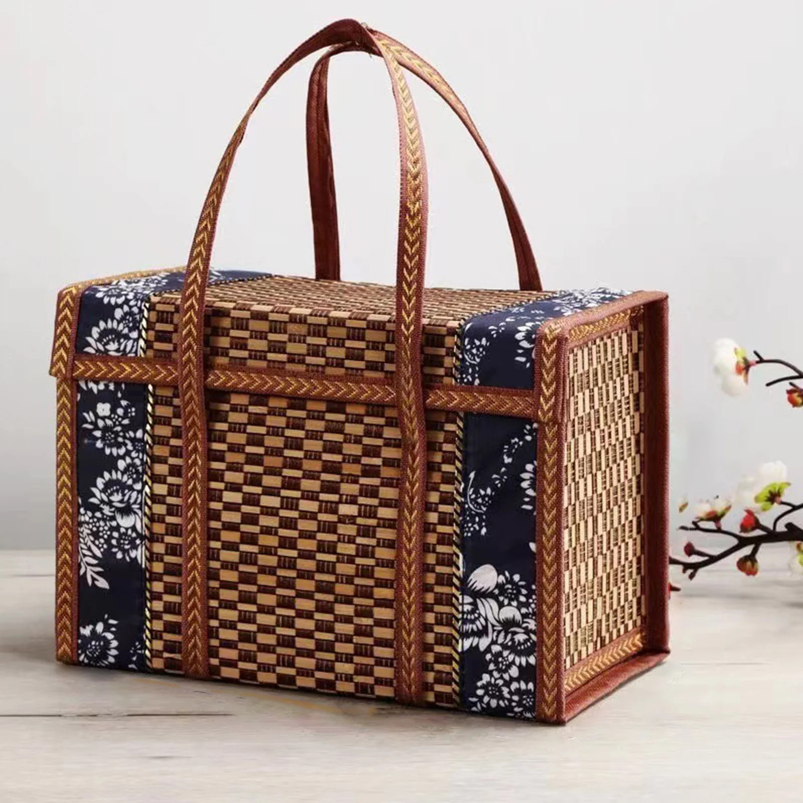Rectangular Bamboo Woven Basket With Peacock Pattern For Fruit And Pastry Packaging
Rectangular Bamboo Woven Basket With Peacock Pattern For Fruit And Pastry Packaging