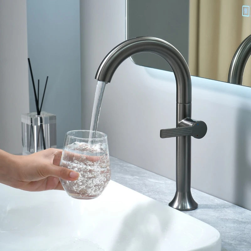 Универсальный вращающийся смеситель для раковины из нержавеющей стали с большим изгибом для горячей и холодной воды, смеситель для раковины в ванной комнате
Универсальный вращающийся смеситель для раковины из нержавеющей стали с большим изгибом для горячей и холодной воды, смеситель для раковины в ванной комнате