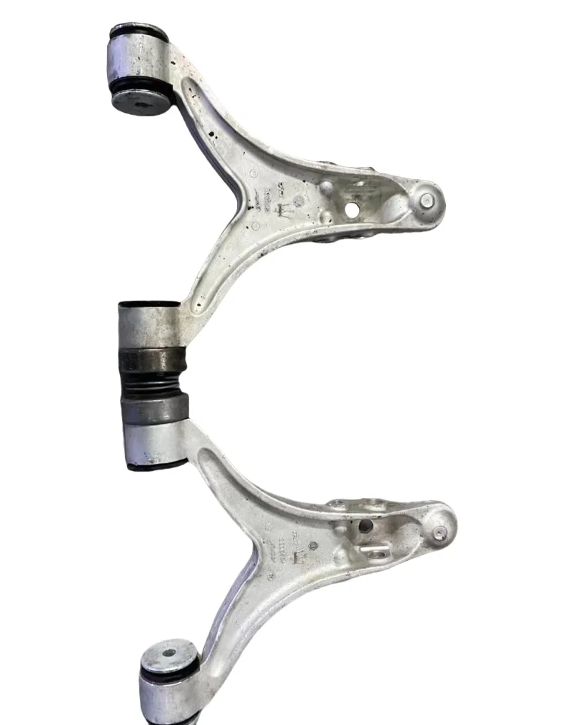 Подходит для Maserati 10-19 GranTurismo M145, передний нижний рычаг подвески, нижний рычаг, прямой опорный рычаг 980139894 980139893
Подходит для Maserati 10-19 GranTurismo M145, передний нижний рычаг подвески, нижний рычаг, прямой опорный рычаг 980139894 980139893