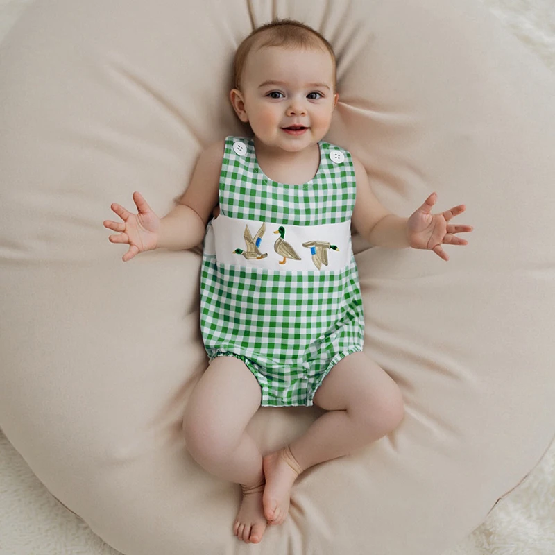 Infant Boys Rompers with Cute Bear Applique and Striped Round Neck Sleeveless Summer Outfits Bodysuits Jumpsuits
Infant Boys Rompers with Cute Bear Applique and Striped Round Neck Sleeveless Summer Outfits Bodysuits Jumpsuits