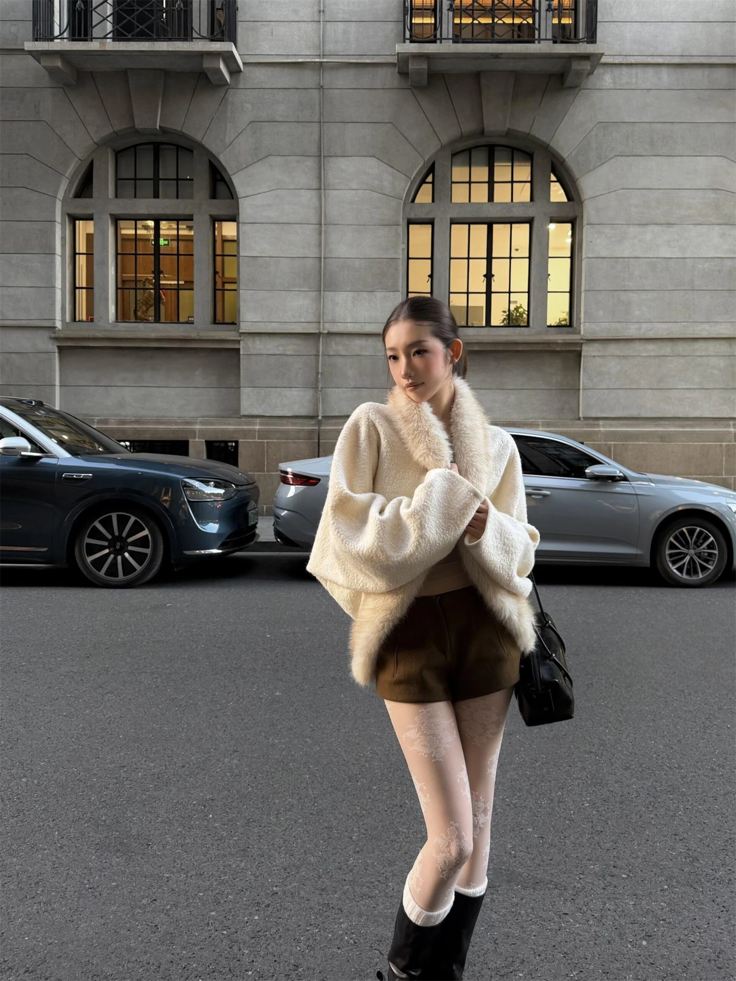 Thiened Long Sve Knitted Cardigan Women's Autumn Winter Loose Casual Sle Faux Fur Collar Top Slimming Outerwear
Thiened Long Sve Knitted Cardigan Women's Autumn Winter Loose Casual Sle Faux Fur Collar Top Slimming Outerwear