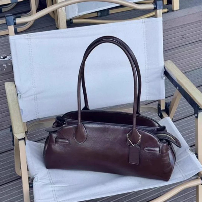 Brand High-end Women's Bag Korean Niche Luxury Hand-held Bowling Bag Simple Fashion Large-capacity Shoulder Underarm Bag Handbag
Brand High-end Women's Bag Korean Niche Luxury Hand-held Bowling Bag Simple Fashion Large-capacity Shoulder Underarm Bag Handbag