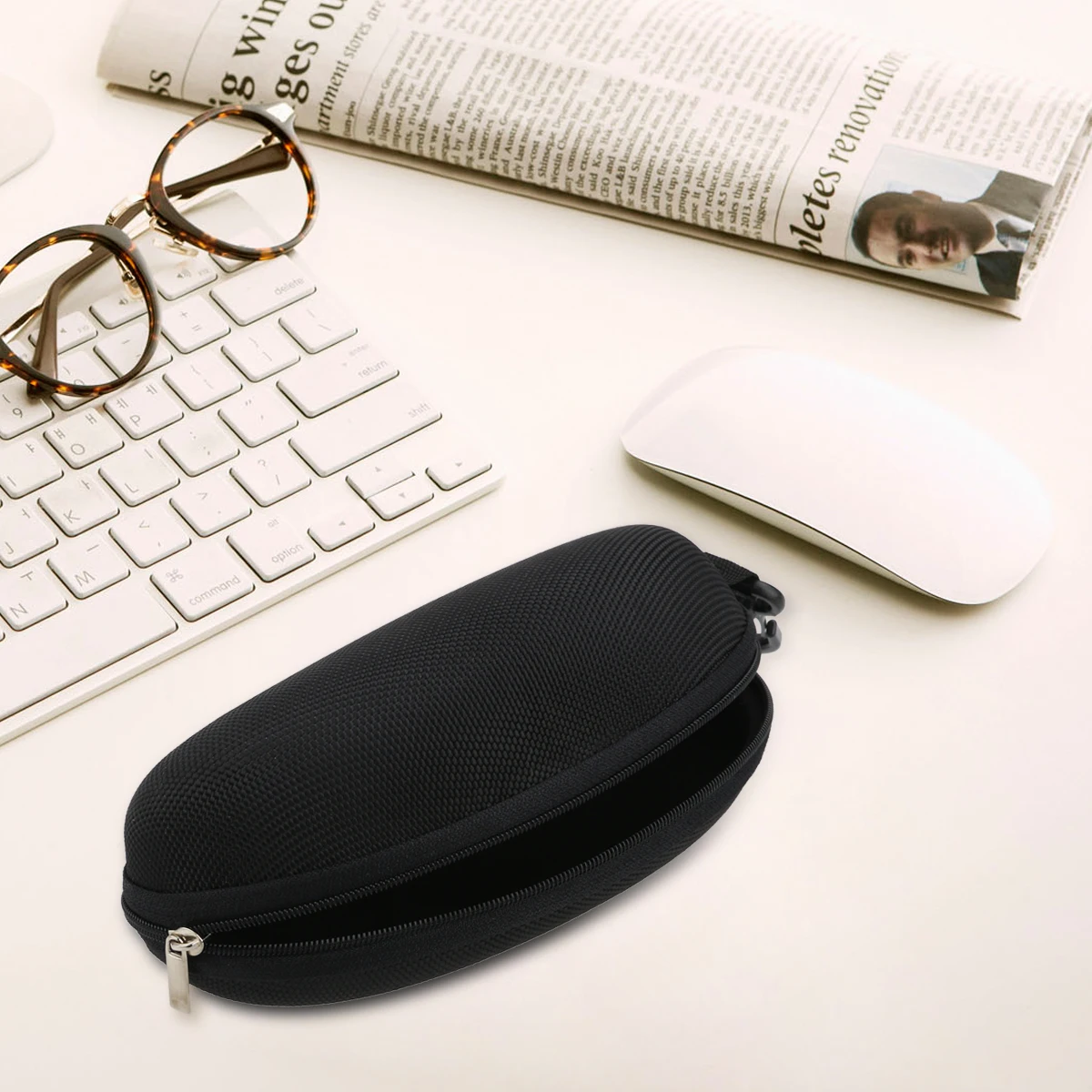 Glasses Case Shockproof Portable Black 14x6x4 2cm EVA Oxford Zipper Carabiner Sunglasses Box Protective Eyewear
Glasses Case Shockproof Portable Black 14x6x4 2cm EVA Oxford Zipper Carabiner Sunglasses Box Protective Eyewear