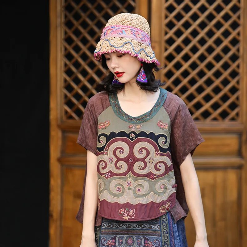 Chinese Ethnic Style Embroidery Women Blouse Vintage Harajuku Top Eleganti Loose Female T-shirt Short Sleeve Cotton Linen Summer
Chinese Ethnic Style Embroidery Women Blouse Vintage Harajuku Top Eleganti Loose Female T-shirt Short Sleeve Cotton Linen Summer