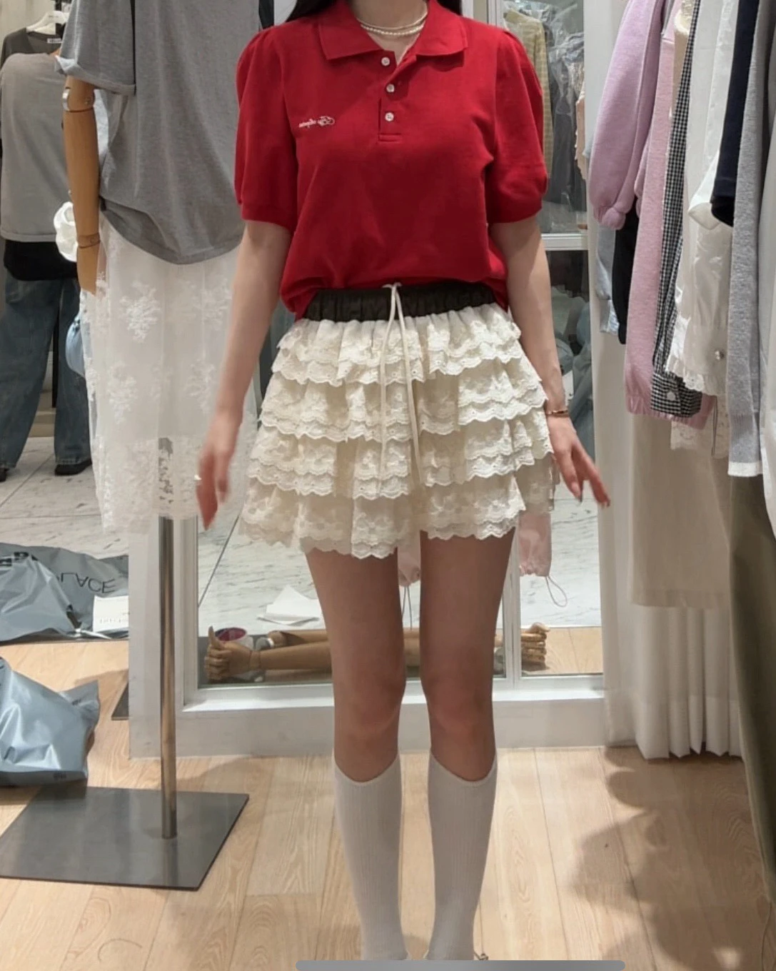 Sweet High Waist Short Lace Embroidery Skirt Women's Color Hook Flower Elastic Waist Cake Skirt Summer Fashion Ladies' ...
Sweet High Waist Short Lace Embroidery Skirt Women's Color Hook Flower Elastic Waist Cake Skirt Summer Fashion Ladies' ...