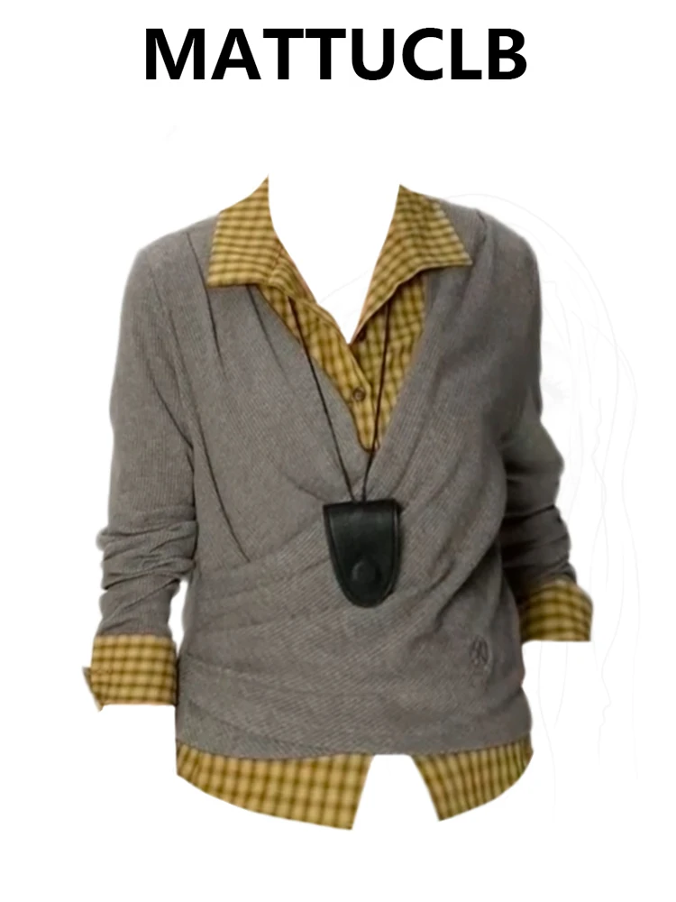 2025 Autumn Women Fake Two Pieces Vintage Top Old Money T-Shirt Long Sleeve Tees Plaid Patchwork Design Korean Knitwears Trendy
2025 Autumn Women Fake Two Pieces Vintage Top Old Money T-Shirt Long Sleeve Tees Plaid Patchwork Design Korean Knitwears Trendy