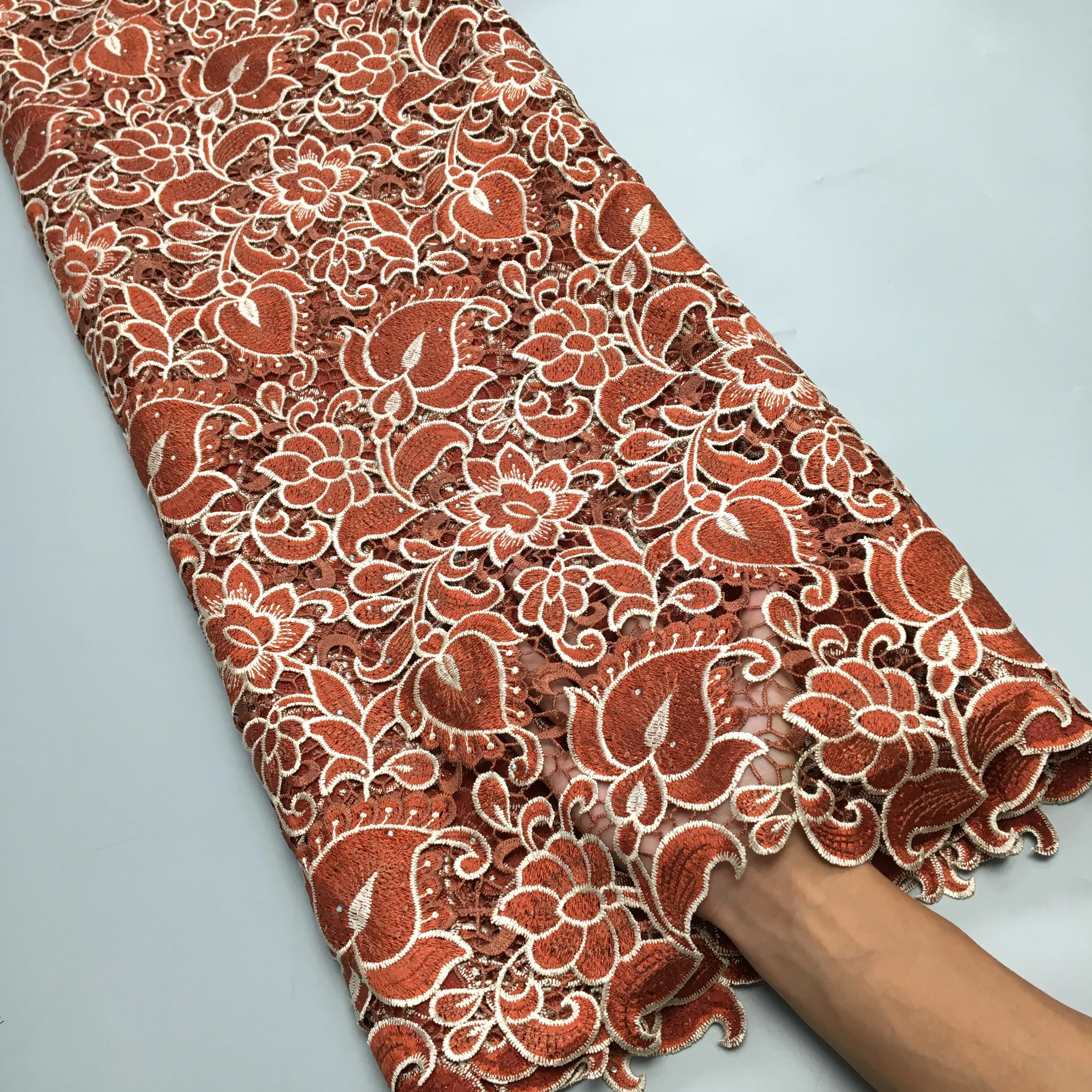 Latest African Guipure Cord Lace Fabrics 2024 High Quality Lace Nigerian French Lace Fabric For Women Party Dresses F3919
Latest African Guipure Cord Lace Fabrics 2024 High Quality Lace Nigerian French Lace Fabric For Women Party Dresses F3919