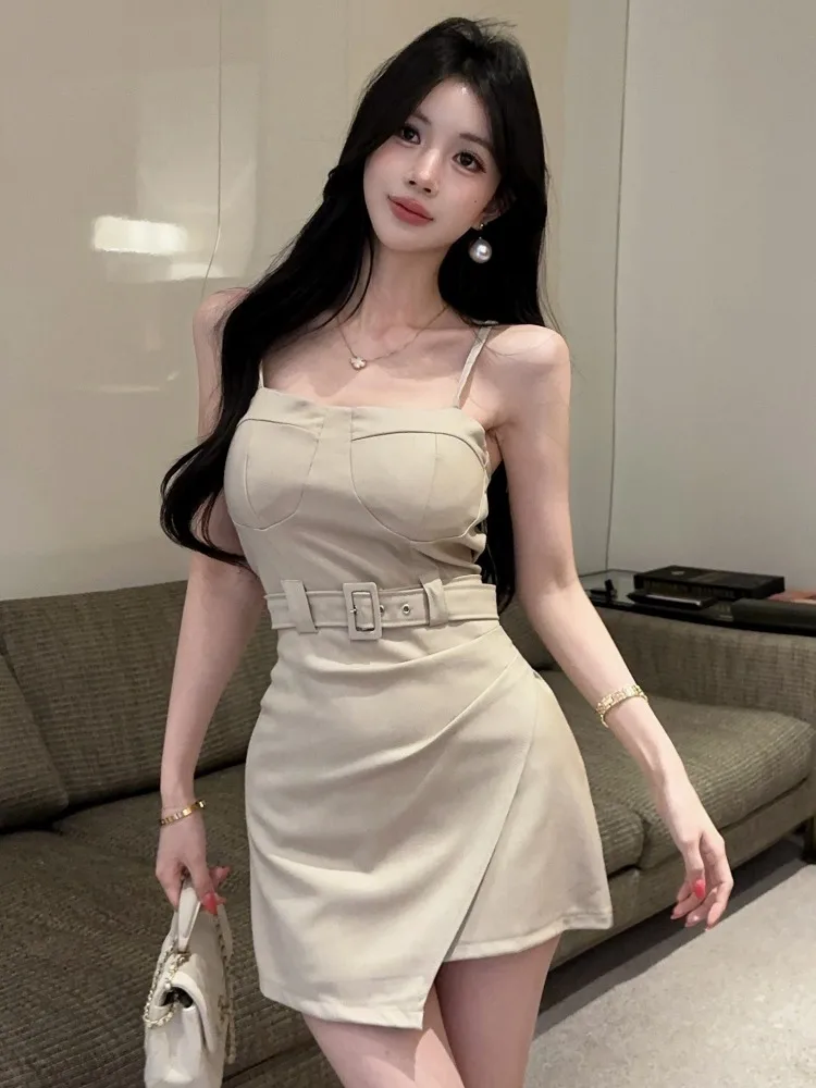 Sexy Unique Shoulder Bared Strap Women's Dress Summer Design Sensual Lady Style High Waist Slimming Short Skirt Casual Wear
Sexy Unique Shoulder Bared Strap Women's Dress Summer Design Sensual Lady Style High Waist Slimming Short Skirt Casual Wear