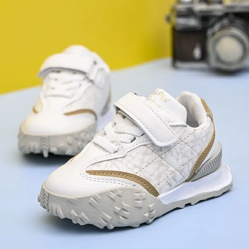 Hot new summer breathable children's casual shoes walking shoes running sneakers children's flat shoes very good
Hot new summer breathable children's casual shoes walking shoes running sneakers children's flat shoes very good