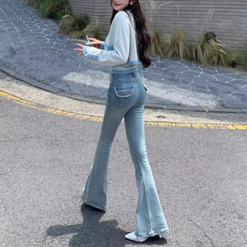 Light-colored, elegant, slim-fit, butt-lifting, slightly flared jeans for women2025New Spring Collection High-Waisted Slimming S
Light-colored, elegant, slim-fit, butt-lifting, slightly flared jeans for women2025New Spring Collection High-Waisted Slimming S