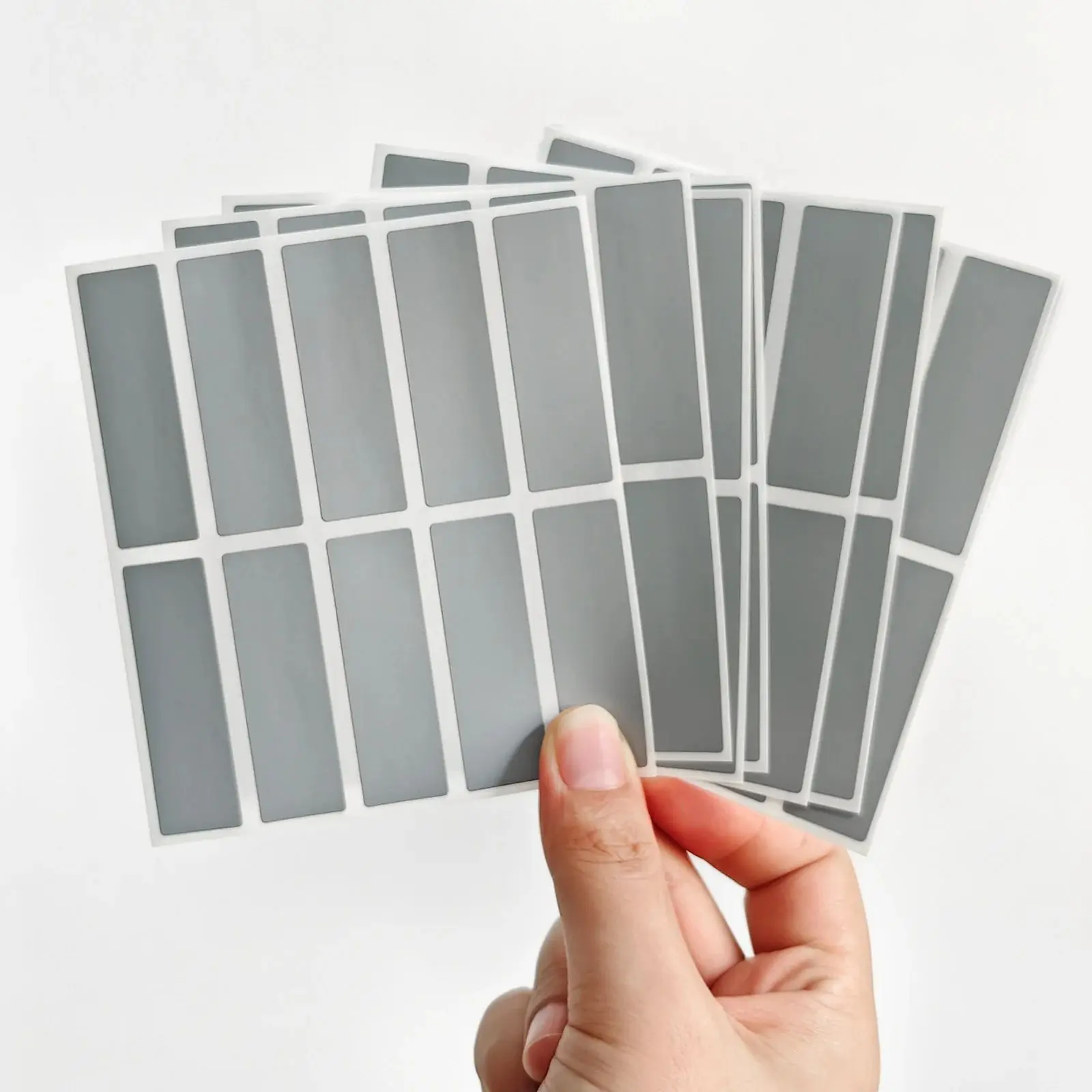 100Pcs 0.59"X1.89" Scratch Stickers Rectangle Self Adhesive Scratch Off Labels Stickers Grey DIY Sticker for Gender Reveal
100Pcs 0.59"X1.89" Scratch Stickers Rectangle Self Adhesive Scratch Off Labels Stickers Grey DIY Sticker for Gender Reveal