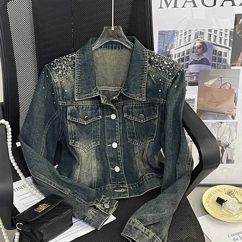 Джинсовая куртка, однобортная джинсовая куртка со стразами, уменьшающая возраст, для женщин, ранняя осень, высококачественная короткая дизайнерская куртка
Джинсовая куртка, однобортная джинсовая куртка со стразами, уменьшающая возраст, для женщин, ранняя осень, высококачественная короткая дизайнерская куртка
