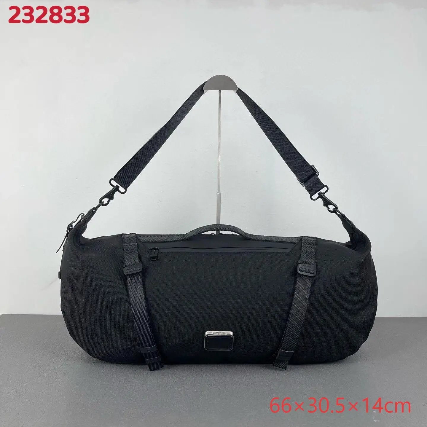 New Nylon Crossbody Bag - Dimensions: 66 × 30.5 × 14 cm; Large-Capacity Travel Shoulder Bag 232833
New Nylon Crossbody Bag - Dimensions: 66 × 30.5 × 14 cm; Large-Capacity Travel Shoulder Bag 232833