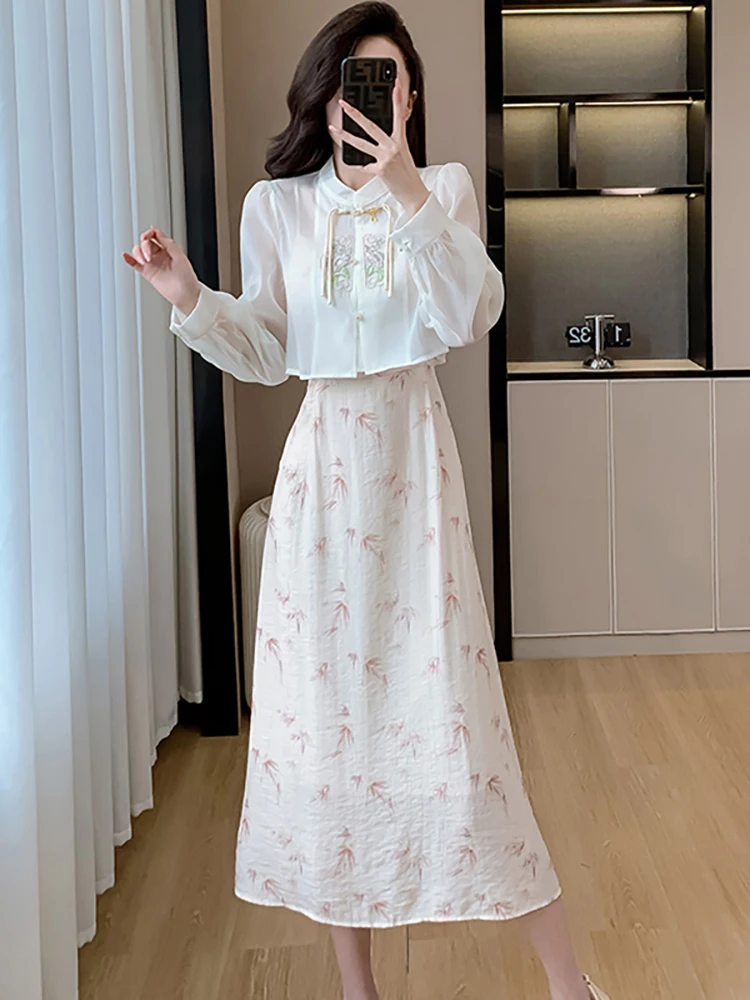 2024 Summer White Embroidery Top Shirts+Print Chic Sling Long Dress Two Piece Sets Women Korean Elegant Luxury Bodycon Dress Set
2024 Summer White Embroidery Top Shirts+Print Chic Sling Long Dress Two Piece Sets Women Korean Elegant Luxury Bodycon Dress Set
