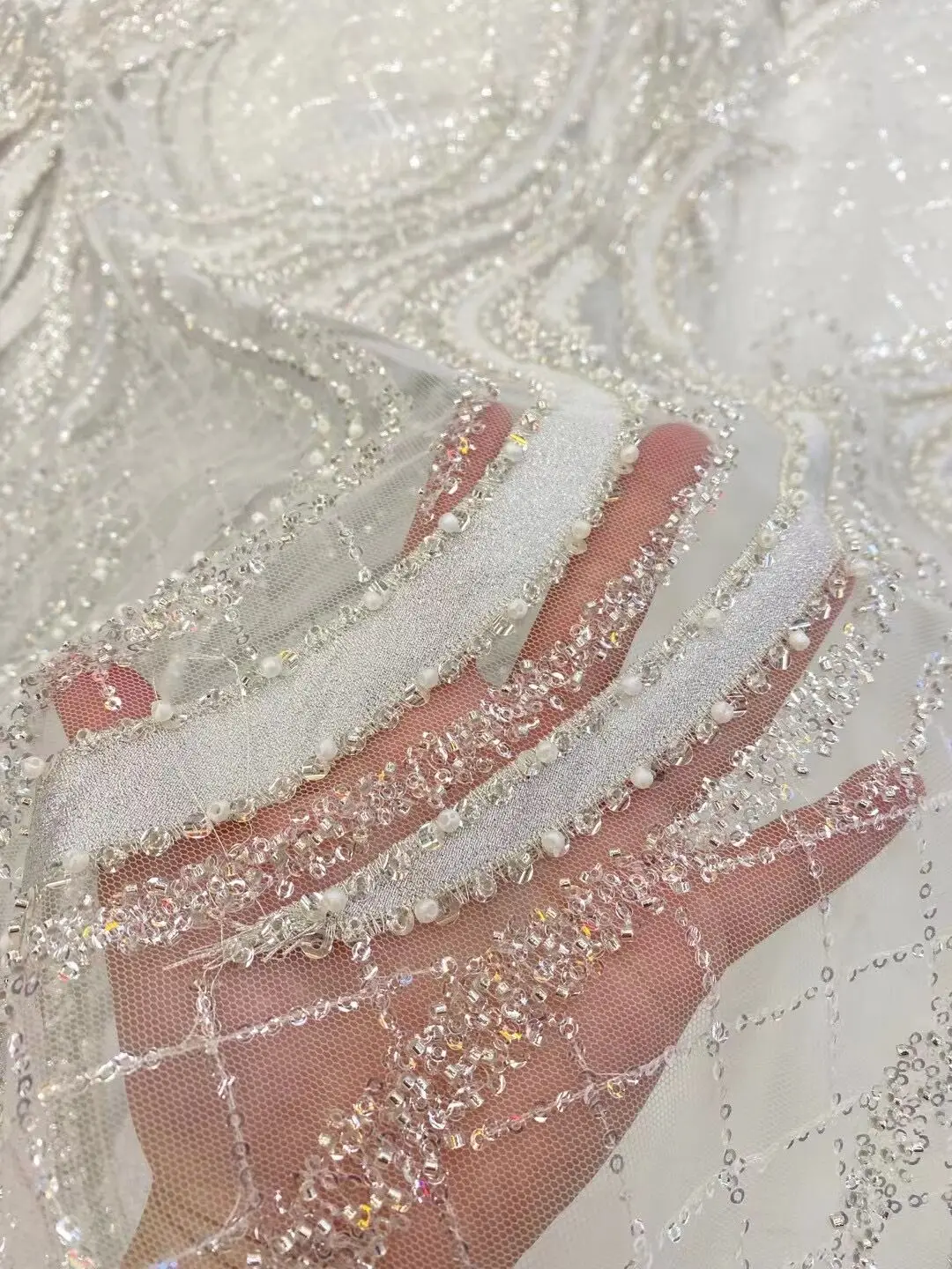 Fashion L-1308509 Africa Embroidered Tulle Net Fabric With Beads High Quality Luxury Sequins Net Lace Evening Party Dress
Fashion L-1308509 Africa Embroidered Tulle Net Fabric With Beads High Quality Luxury Sequins Net Lace Evening Party Dress