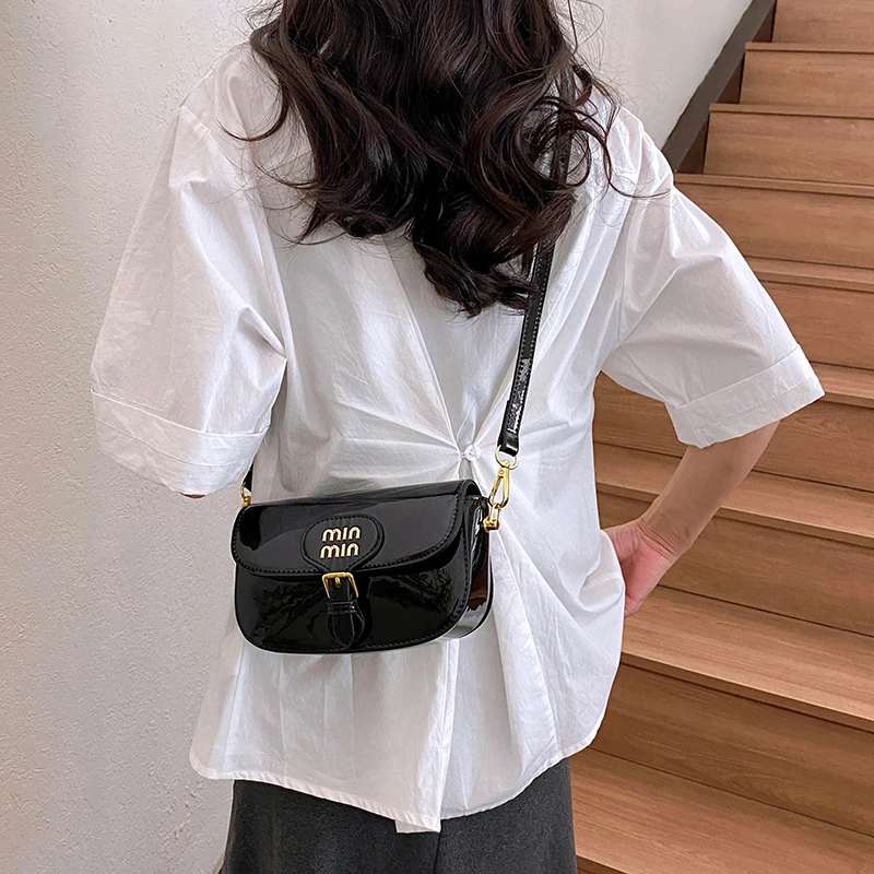 Элегантная классическая дизайнерская кожаная сумка для женщин в Париже, модная с уникальным винтажным буквенным логотипом 
Элегантная классическая дизайнерская кожаная сумка для женщин в Париже, модная с уникальным винтажным буквенным логотипом