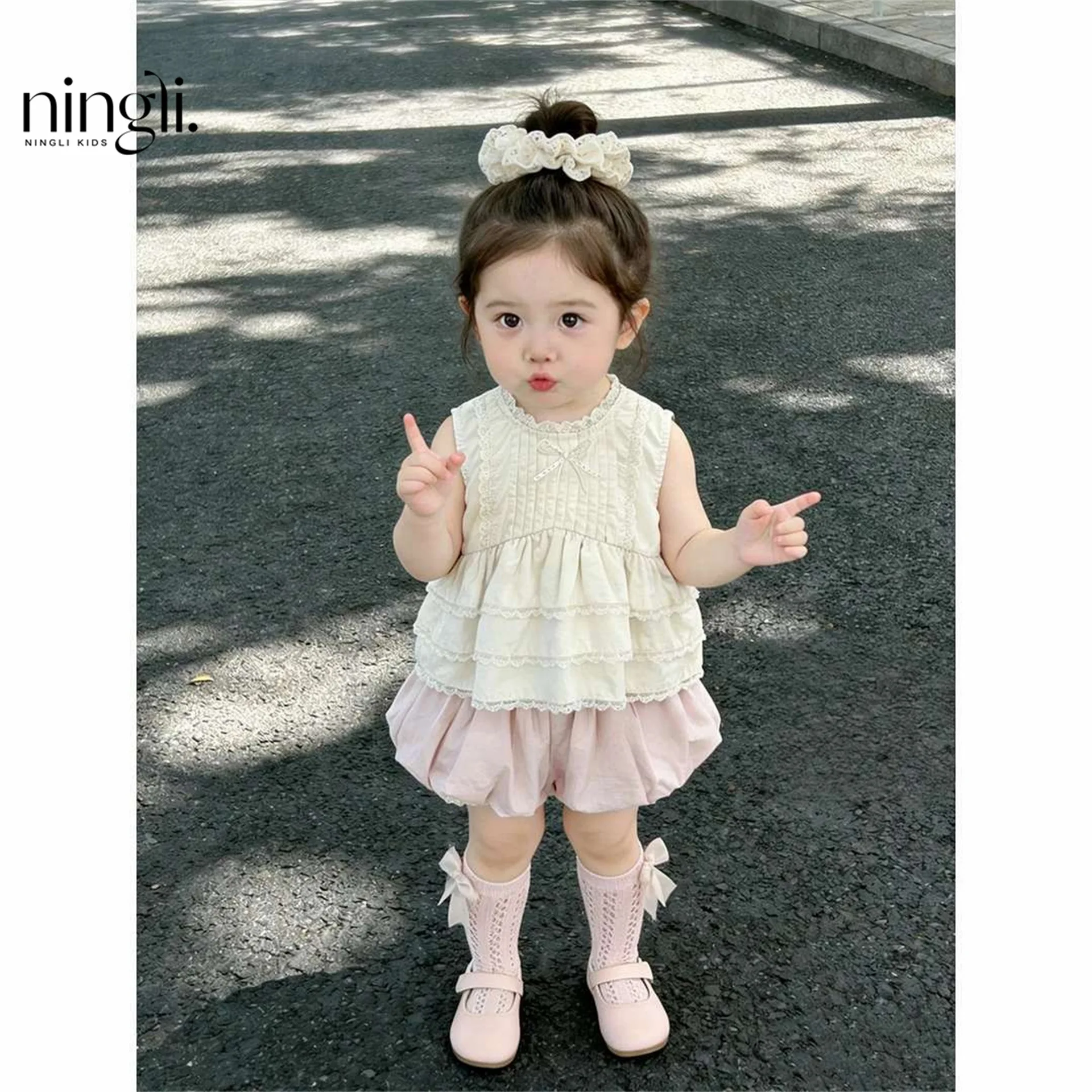 2 Piece Set Girls' Lace Doll Shirt Top Summer Vest Flower Bud Short Pants Fashion and Cute Kids Suit
2 Piece Set Girls' Lace Doll Shirt Top Summer Vest Flower Bud Short Pants Fashion and Cute Kids Suit