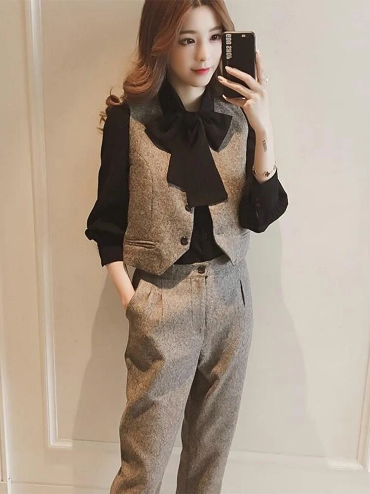 Spring New Arrival Elegant Black Shirt Casual Pants Vest Three Piece Set Fashionable Little Fragrance Style Women's Ensemble
Spring New Arrival Elegant Black Shirt Casual Pants Vest Three Piece Set Fashionable Little Fragrance Style Women's Ensemble