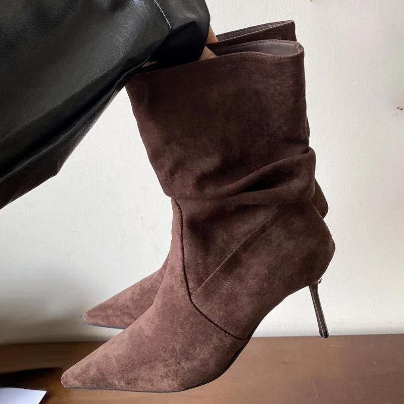 Aneikeh Осенние модные винтажные ботильоны высокого качества с острым носком, пикантные женские туфли без шнуровки на тонком низком каблуке, дизайнерская плиссированная обувь для вечеринок 
Aneikeh Осенние модные винтажные ботильоны высокого качества с острым носком, пикантные женские туфли без шнуровки на тонком низком каблуке, дизайнерская плиссированная обувь для вечеринок