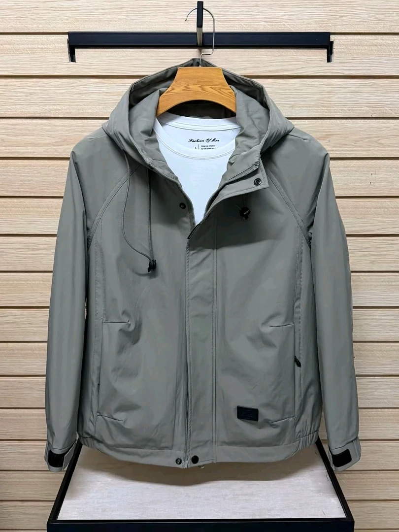 New Men's Casual Hooded Jacket Spring Autumn High Quality Fashionable Versatile Standard Fit Antibacterial Zipper Closure Lon...
New Men's Casual Hooded Jacket Spring Autumn High Quality Fashionable Versatile Standard Fit Antibacterial Zipper Closure Lon...