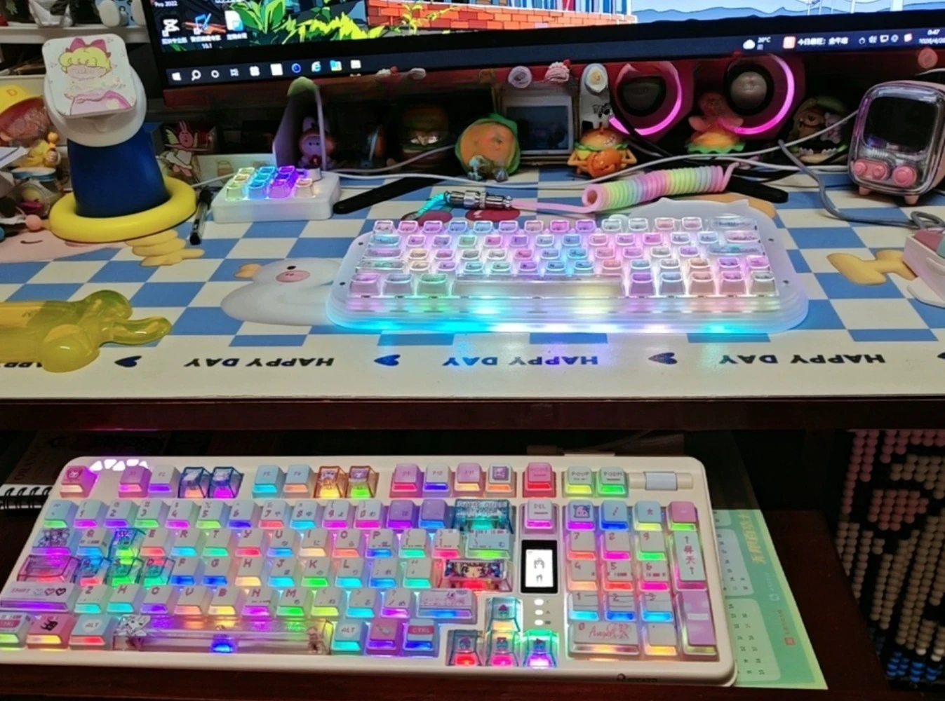 Titan Kingdom Keycap PBT Dye-Sublimation Pink Transparent Side Print Key Cap Set Custom Cute Pink Keycaps Compatible for Wooting
Titan Kingdom Keycap PBT Dye-Sublimation Pink Transparent Side Print Key Cap Set Custom Cute Pink Keycaps Compatible for Wooting