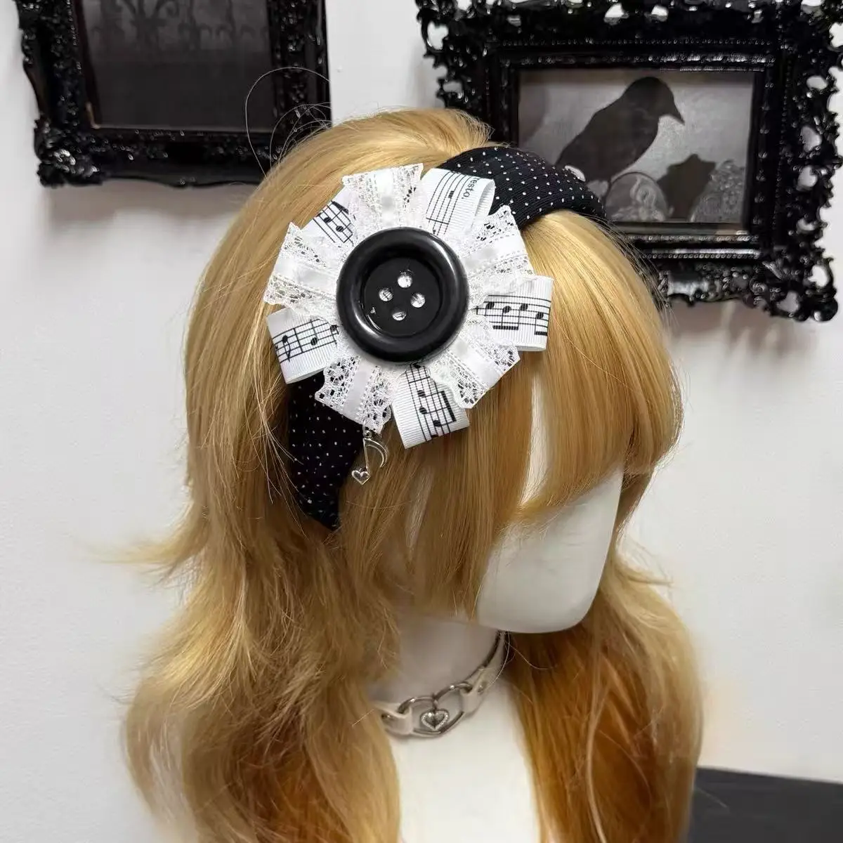Y2K Original Cute Punk Bow Hair Bracelet Ribbon Korean Home Cute Subcultural Headwear Decorative Accessories
Y2K Original Cute Punk Bow Hair Bracelet Ribbon Korean Home Cute Subcultural Headwear Decorative Accessories