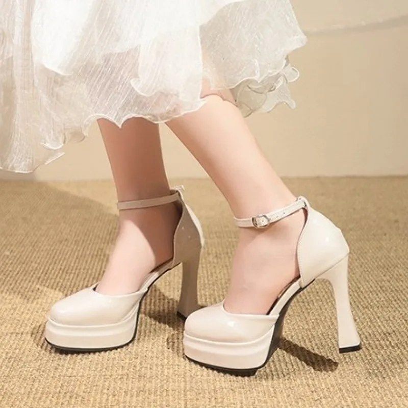 Shiny Leather Ankle Buckle Sandals New Chic Trend Fashion High Heels Platform Pumps Ladies Sexy Party Shoes 2026
Shiny Leather Ankle Buckle Sandals New Chic Trend Fashion High Heels Platform Pumps Ladies Sexy Party Shoes 2026