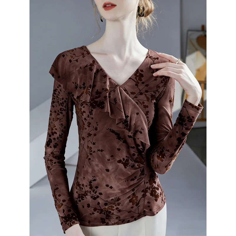 Women's Retro Elegant Velvet Floral Print Top V-neck Ruffle Slim Fit Long Sleeved-shirt with Temperament, Worn Inside And
Women's Retro Elegant Velvet Floral Print Top V-neck Ruffle Slim Fit Long Sleeved-shirt with Temperament, Worn Inside And