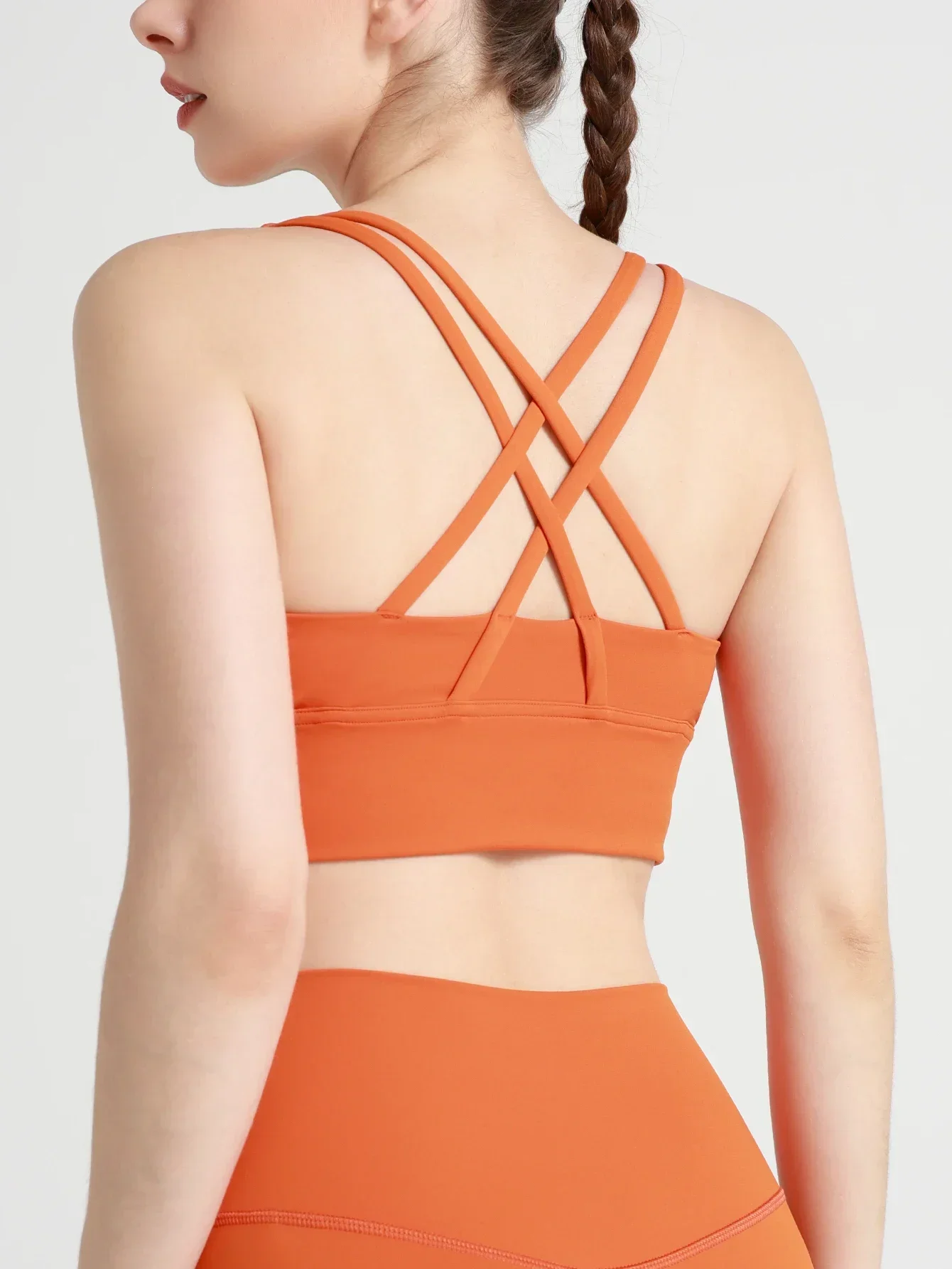 High Elastic Women Fitness Yoga Bras Fashion Cross Strap Beautiful Back Shockproof Yoga Top for Running Fitness Cycling Outdoor
High Elastic Women Fitness Yoga Bras Fashion Cross Strap Beautiful Back Shockproof Yoga Top for Running Fitness Cycling Outdoor