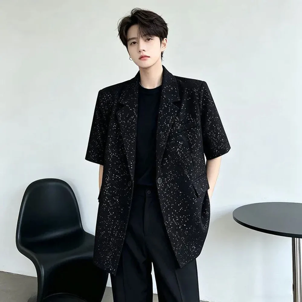 Men's Glitter Short Sleeve Blazer Korean Fashion Loose Fit Casual Suit Jacket Streetwear Party Coat 2026 New
Men's Glitter Short Sleeve Blazer Korean Fashion Loose Fit Casual Suit Jacket Streetwear Party Coat 2026 New