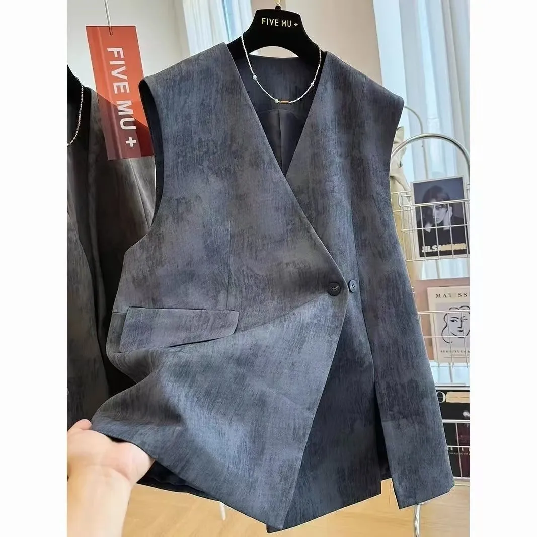 2025 Spring Autumn Sleeveless Vest Women Clothes Temperament Waistcoats Vintage Korean Vests Office Lady Solid Color Tanks Tops
2025 Spring Autumn Sleeveless Vest Women Clothes Temperament Waistcoats Vintage Korean Vests Office Lady Solid Color Tanks Tops