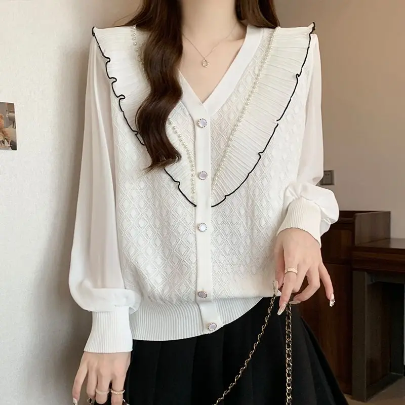Temperament Spring Autumn Women's Solid V-Neck Ruffles Single Breasted Embroidered Flares Fashion Loose Long Sleeve KnittingTops
Temperament Spring Autumn Women's Solid V-Neck Ruffles Single Breasted Embroidered Flares Fashion Loose Long Sleeve KnittingTops