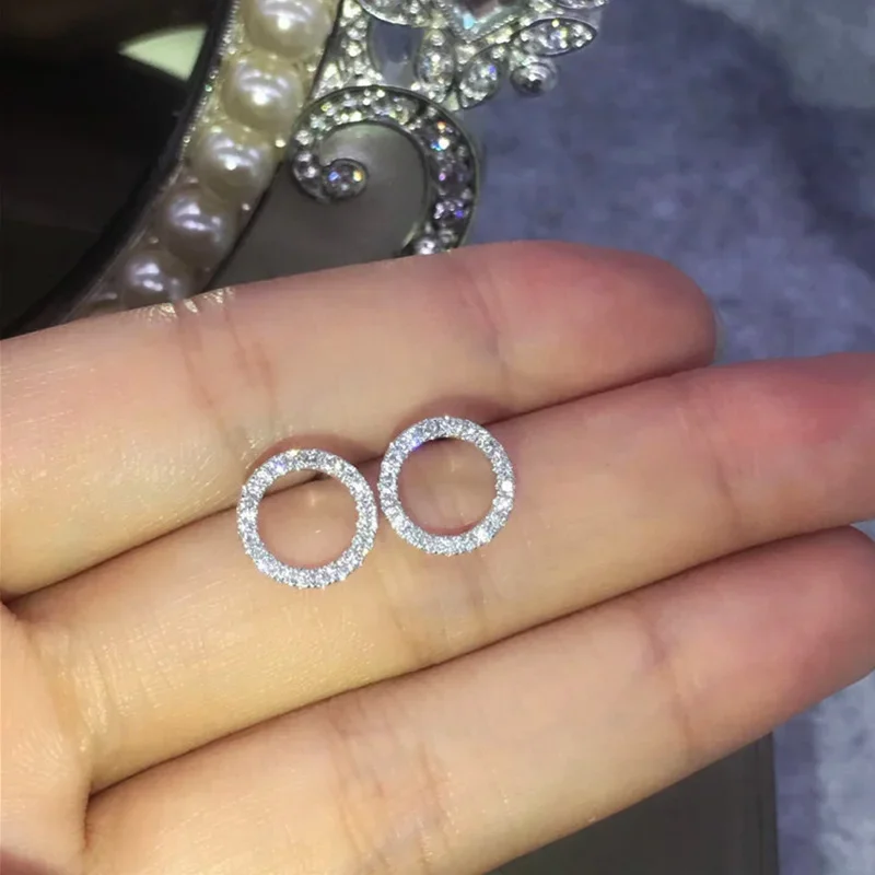 Huitan Fashion Versatile Dazzling Circle Stud Earrings with Crystal Cubic Zirconia Minimalist Earrings for Teens Women's Jewelry
Huitan Fashion Versatile Dazzling Circle Stud Earrings with Crystal Cubic Zirconia Minimalist Earrings for Teens Women's Jewelry