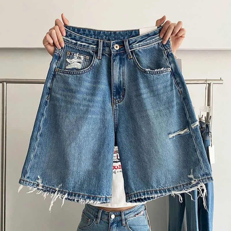 Denim Wide Leg Pants Loose 2026 Summer Large Size Five-point Pants American Style Ripped Jeans Vintage Women Baggy Y2k Clothes
Denim Wide Leg Pants Loose 2026 Summer Large Size Five-point Pants American Style Ripped Jeans Vintage Women Baggy Y2k Clothes